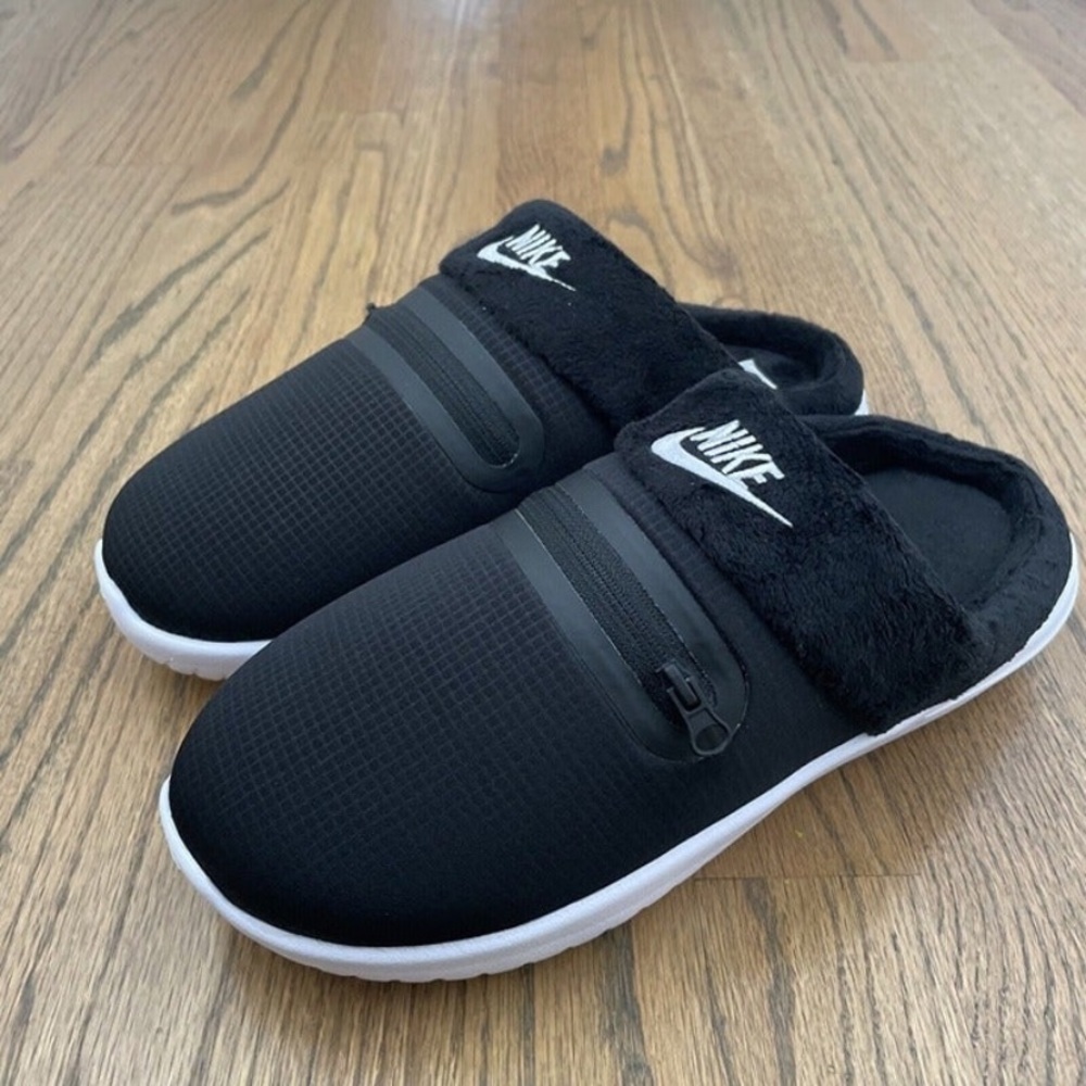 Nike burrow slippers